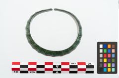 Foto von Bronzemelonenarmreif (NHMW-PRAE-025371)